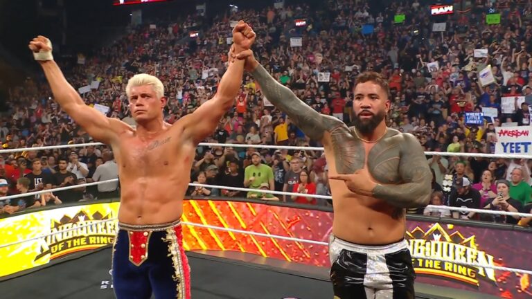 Cody-Rhodes-y-Jey-Uso-en-WWE-Raw-23-de-junio-de-2025-WWE.jpg