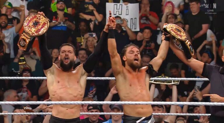 Finn-Balor-y-JD-McDonagh-nuevos-Campeones-Mundial-de-Parejas-WWE-en-WWE-Raw-30-de-junio-de-2025-WWE.jpeg