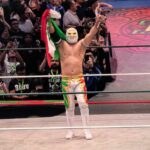 Mistico-con-la-bandera-de-Mexico-tras-vencer-a-MJF-en-la-Arena-Mexico-en-el-especial-de-AEW-Dynamite.jpeg