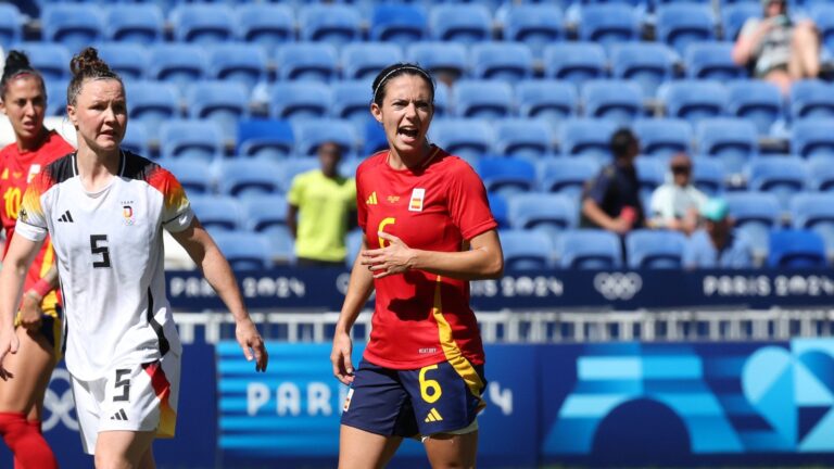 aitana-bonmati-espana-allineacion.jpg