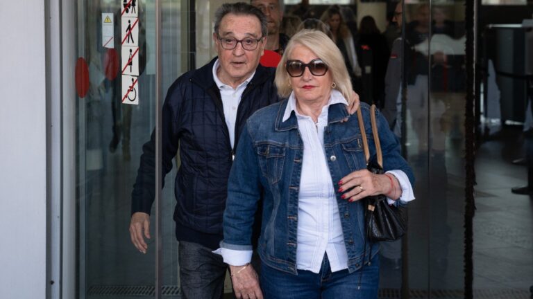 enriquez-negreira-mujer.jpg