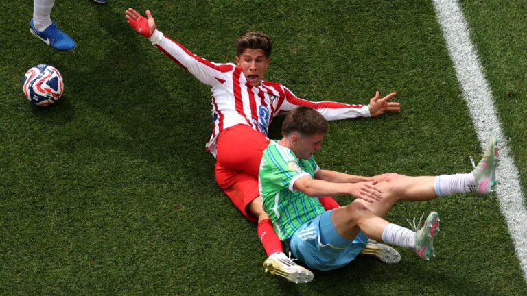 giuliano-simeone-seattle-sounders.jpg