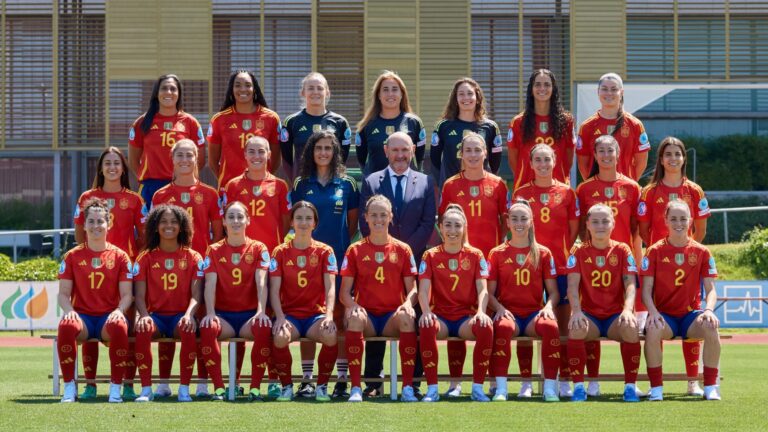 la-foto-oficial-de-la-seleccion-espanola.-rfef.jpg