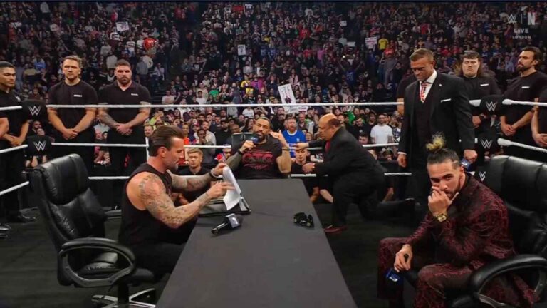 punk-reigns-rollins_11zon.jpg