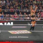 Bayley-y-Lyra-Valkyria-empatan-en-WWE-Raw-30-de-junio-de-2025-WWE.jpg