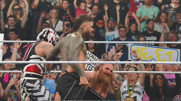 Jey-Uso-Sami-Zayn-y-Penta.jpg