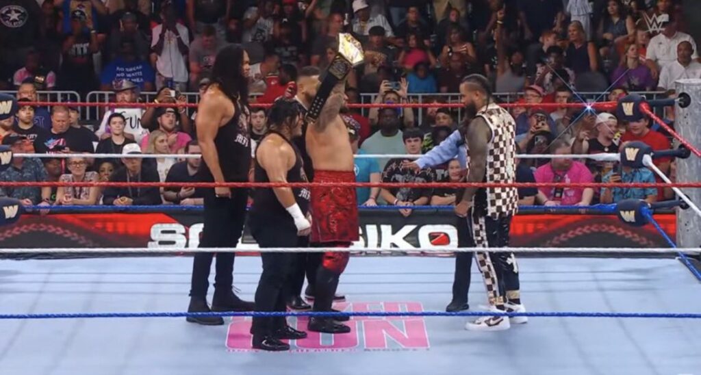 Solo-Sikoa-y-Jimmy-Uso-en-Saturday-Night-Main-Event-XL.jpg
