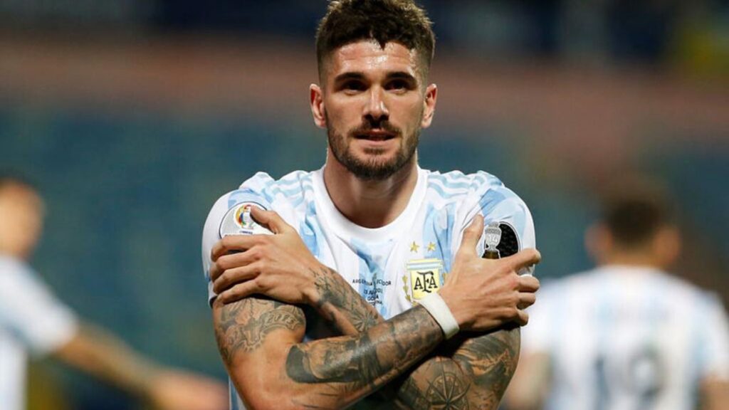 de-paul-celebra-un-gol-con-argentina.jpg
