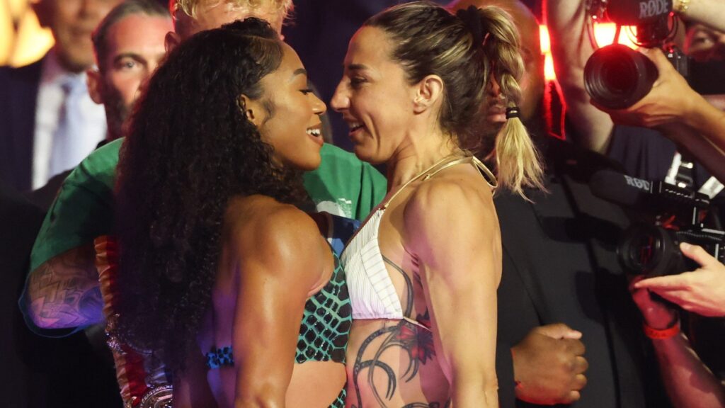 jennifer-miranda-y-alycia-baumgardner-el-9-de-julio-en-el-madison-square-garden.-foto_-getty.jpg