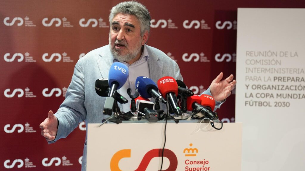 rodriguez-uribes-en-un-acto-con-el-csd.-.jpg