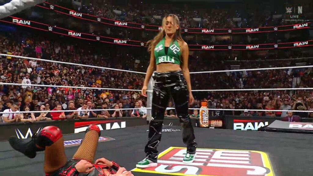 Nikki-Bella-Natalya-18-de-agosto-de-2025-Raw.jpg