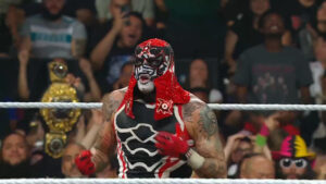 Penta-el-Cero-Miedo-vencedor-en-WWE-Raw-04-de-agosto-de-2025-WWE.jpg