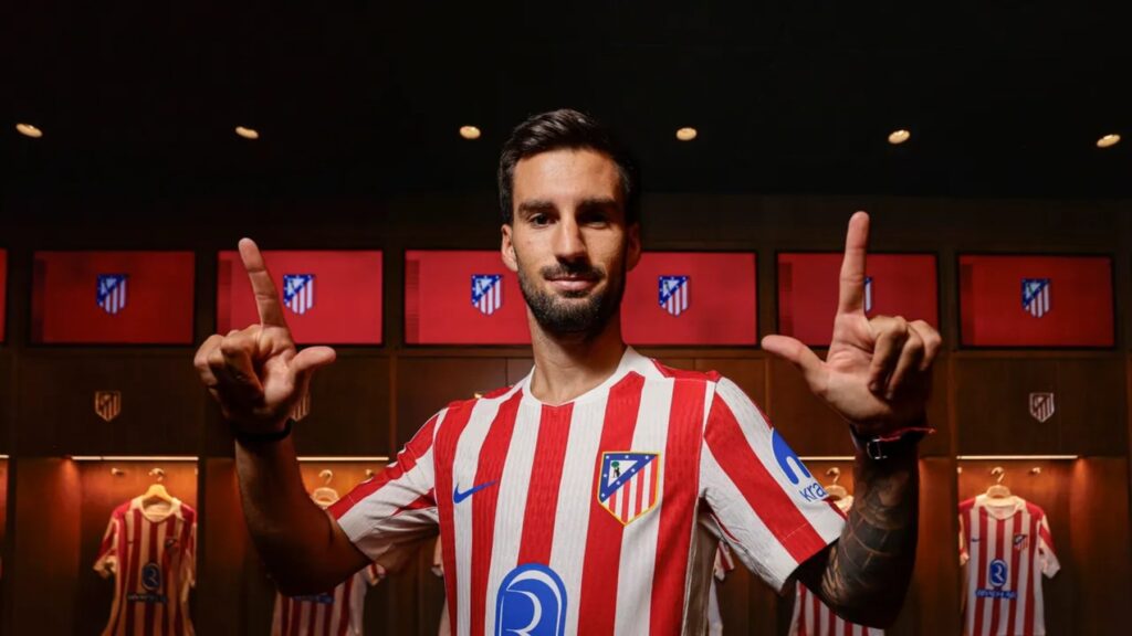 alex-baena-en-el-vestuario-del-metropolitano.jpg