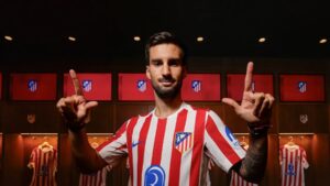 alex-baena-en-el-vestuario-del-metropolitano.jpg