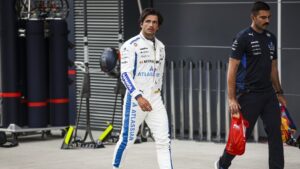 carlos-sainz-antes-del-gran-premio-de-hungria.-europa-press.jpg