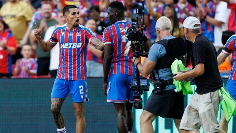 el-crystal-palace-conquista-la-community-shield-tras-vencer-al-liverpool.-europa-press.jpg