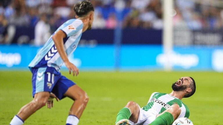 isco-alarcon-lesionado-en-el-malaga-betis.-europa-press.jpg