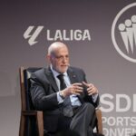 javier-tebas-en-un-evento-con-la-liga.-europa-league.jpg