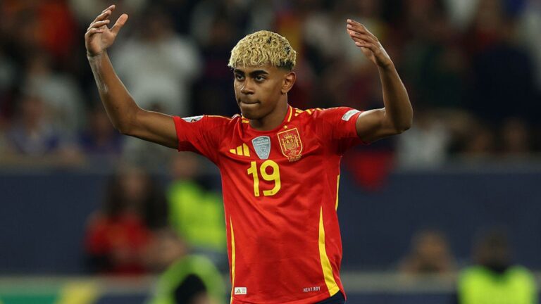 lamine-yamal-celebrando-un-gol-con-la-seleccion-espanola.-getty-images.jpg