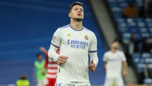 luka-jovic-en-su-etapa-en-el-real-madrid.jpg