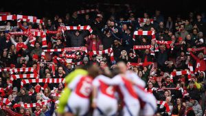 Fans-at-north-London-derby_acnpouzv.jpg